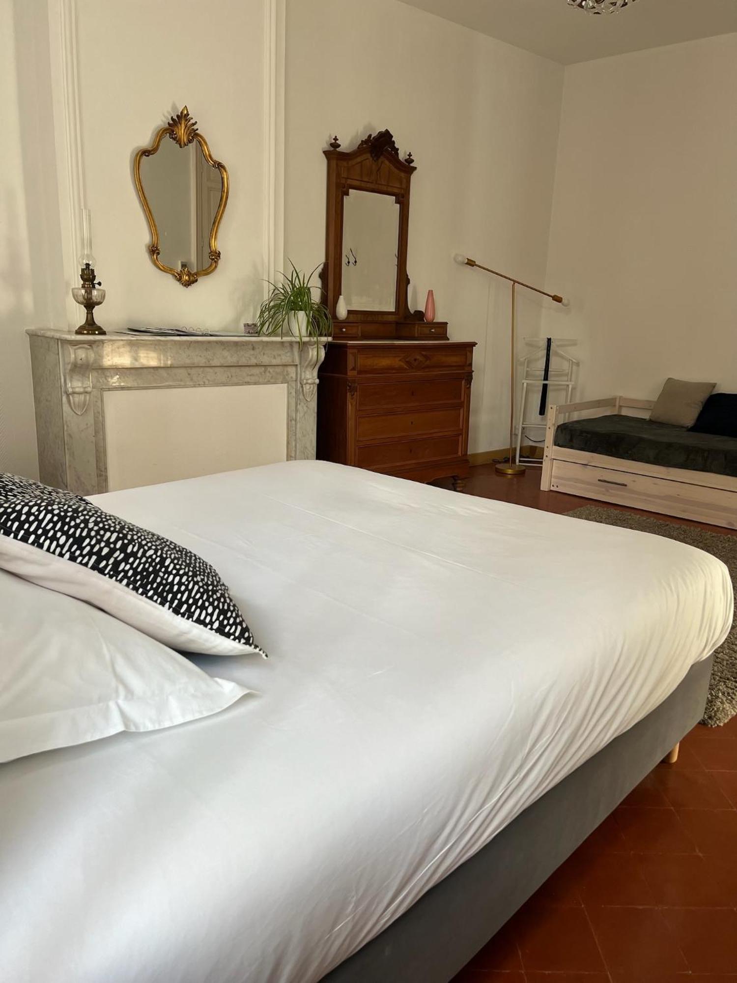 Entre Midi - Maison D'Hotes - B&B Капестон Екстериор снимка