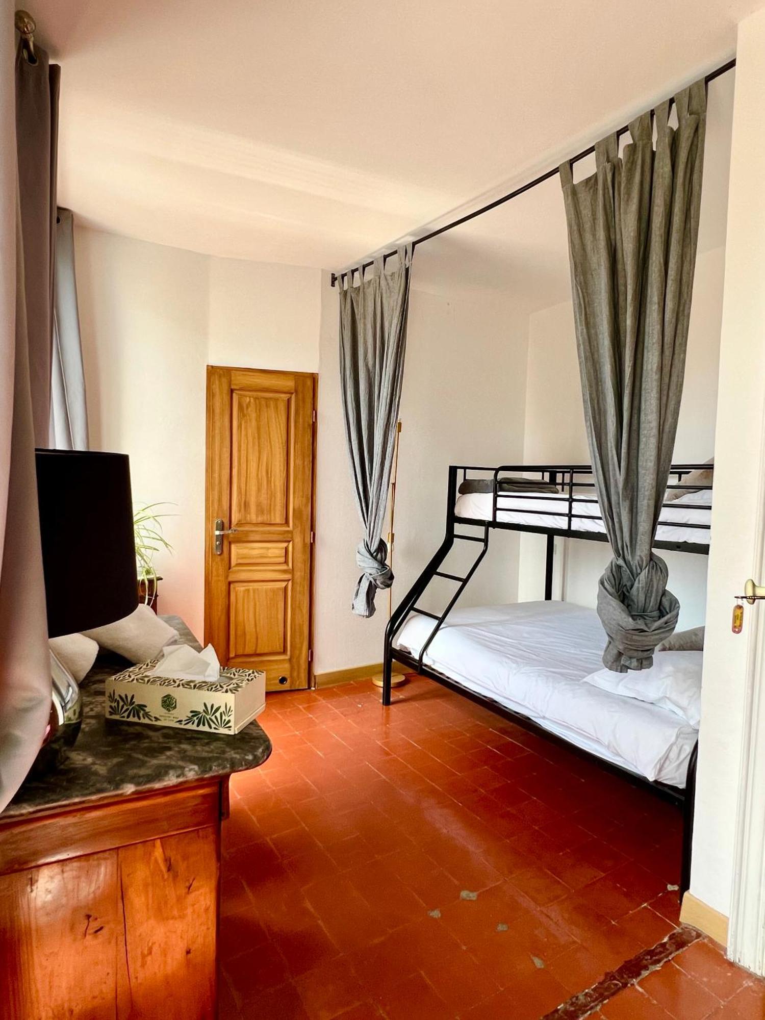 Entre Midi - Maison D'Hotes - B&B Капестон Екстериор снимка