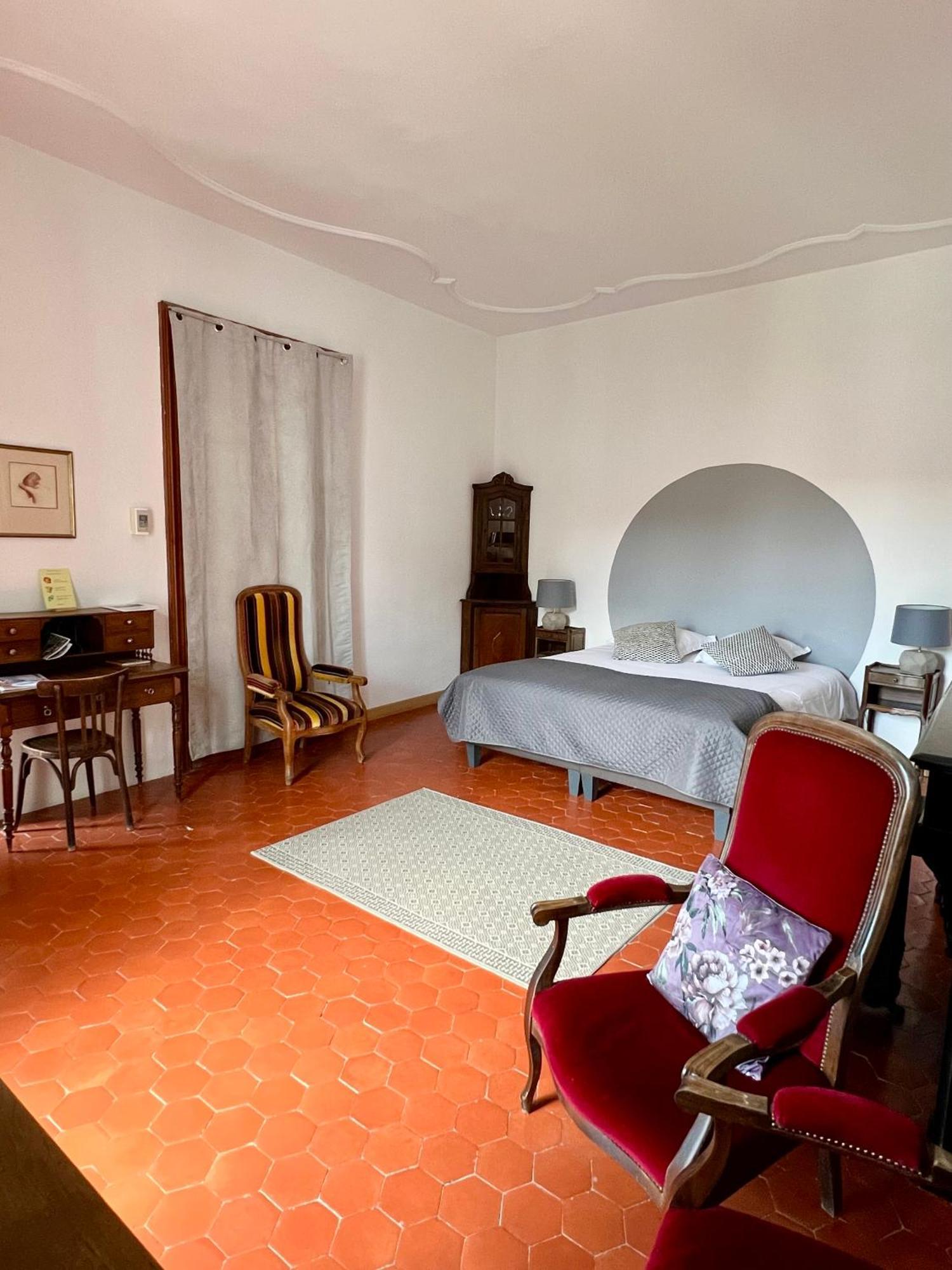 Entre Midi - Maison D'Hotes - B&B Капестон Екстериор снимка